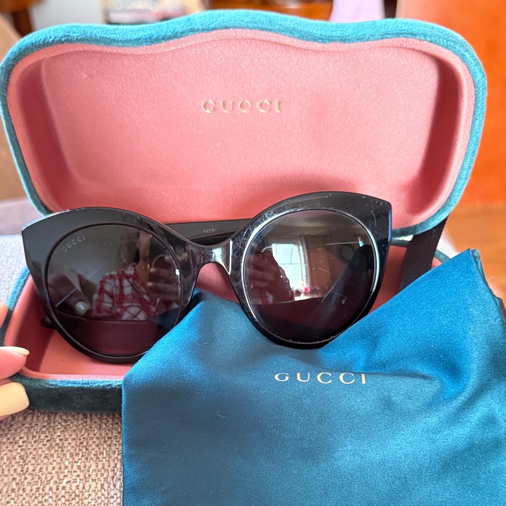 Gucci Women's Black Cat-Eye Sunglasses with Dark Lenses